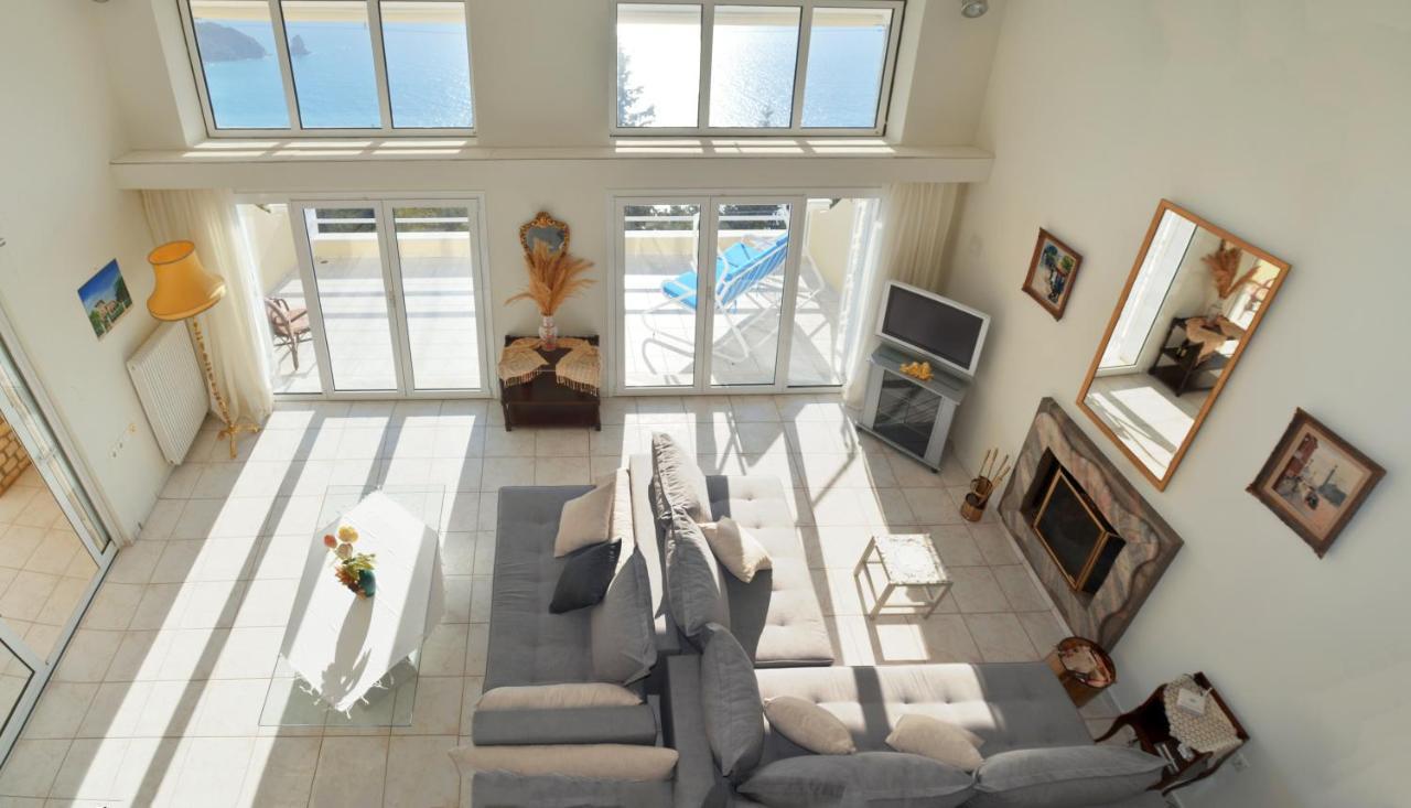 Villa Alibertini Ájos Górdios Eksteriør bilde
