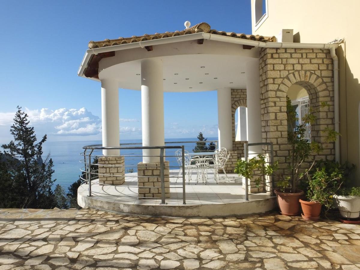 Villa Alibertini Ájos Górdios Eksteriør bilde